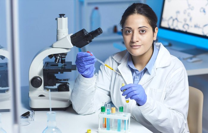 BMLT (Bachelor of Medical Lab Technology) Duration: 3 Years | Eligibility: 12th (Science)